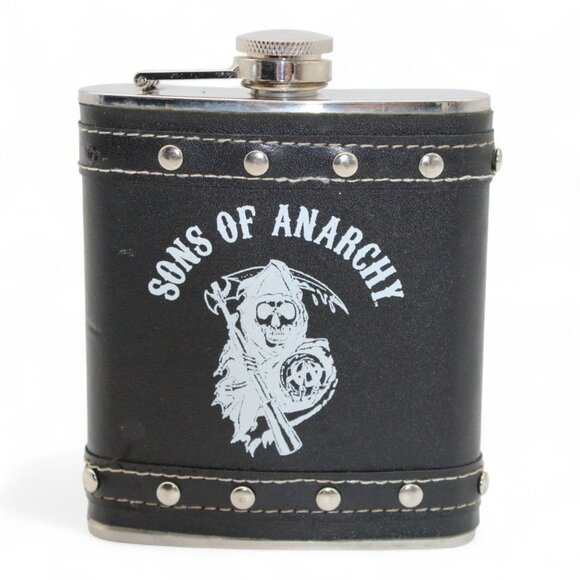 Sons Of Anarchy Black Stainless Steel & Faux Leather Flask With Rivet Design 8 O - Picture 1 of 5